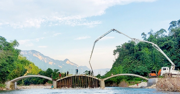 Hà Giang: Vị Xuyên ưu tiên đồng bộ kết cấu hạ tầng giao thông