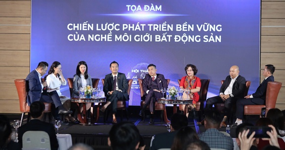 Môi giới bất động sản cần phải tự nâng cấp bản thân để tránh nguy cơ bị đào thải