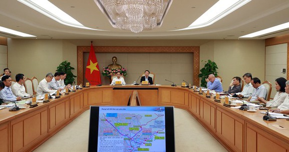Khẩn trương hoàn thành nghiên cứu tiền khả thi tuyến đường sắt Lào Cai - Hà Nội - Hải Phòng