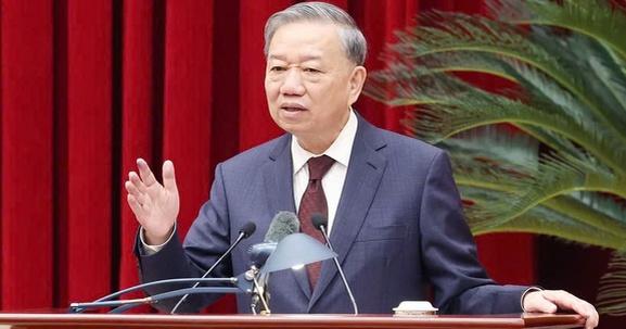 Tổng Bí thư: Ngành Tổ chức xây dựng Đảng khẩn trương tham mưu tinh gọn bộ máy