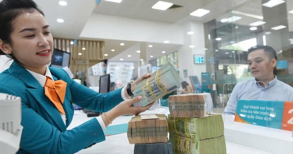 Năm 2025 lãi suất cho vay sẽ ra sao khi huy động vẫn chịu áp lực tăng?