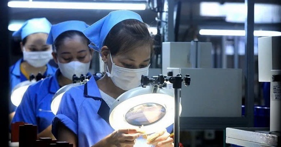 Thủ tướng Chính phủ: Phấn đấu tăng trưởng kinh tế hai con số năm 2025