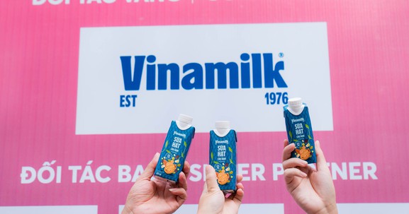 Vinamilk tài trợ “132 kg đạm*” cho 11.000 runner VnExpress Marathon Hà Nội