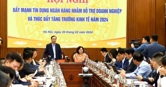Tín dụng đầu năm 2024 giảm 0,6%, kỳ vọng cả năm tăng trưởng 15%