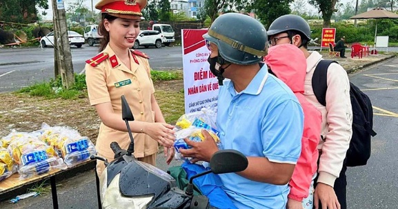 CSGT Đà Nẵng: Xây dựng hình ảnh đẹp, hết lòng phục vụ nhân dân