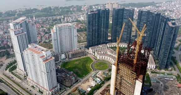 Doanh thu tài chính đột biến - "cứu cánh" ngắn hạn cho doanh nghiệp bất động sản