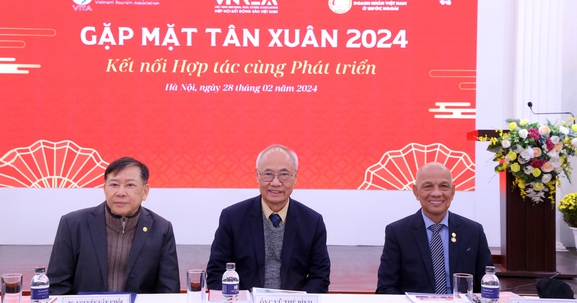 Gặp mặt tân xuân giữa ba hiệp hội VNREA, VITA và BAOOV