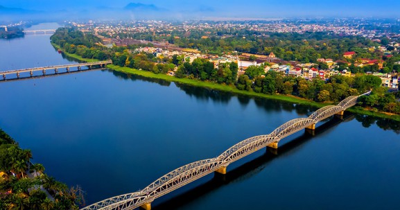 Xem xét Đề án công nhận khu vực tỉnh Thừa Thiên Huế đạt tiêu chí đô thị loại I trực thuộc Trung ương
