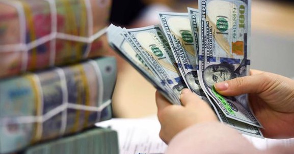 Lãi suất liên ngân hàng nhích tăng sau khi Ngân hàng Nhà nước hút tiền