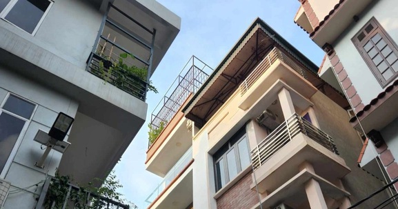 Môi giới than phiền vì khách chốt mua xong chủ nhà lại "lật kèo" tăng giá