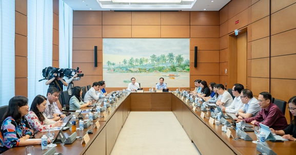 Điều chỉnh 3 luật về bất động sản có hiệu lực sớm: Cần bảo đảm không tạo ra khoảng trống pháp lý