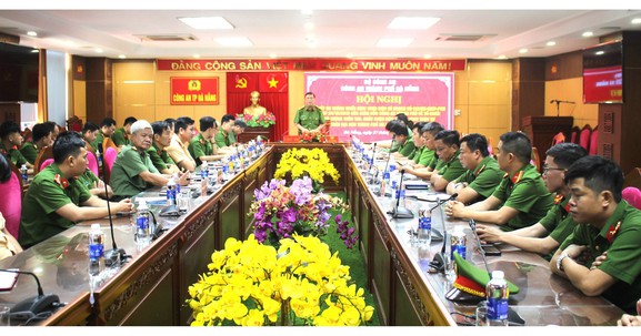 Lực lượng 911 Công an TP. Đà Nẵng được khen thưởng đột xuất