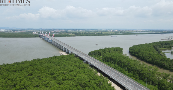 Toàn cảnh cây cầu nghìn tỷ nối Hải Phòng - Quảng Ninh trước ngày thông xe