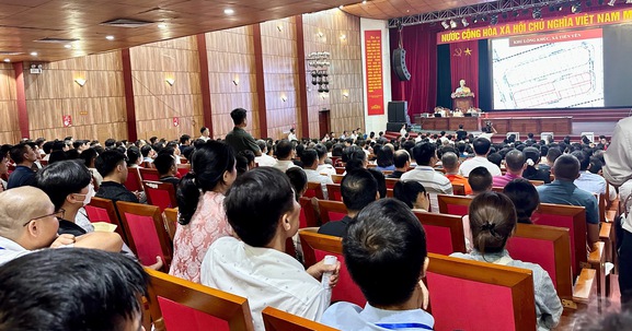 Hà Nội: Hơn 500 người tham gia đấu giá 19 lô đất tại huyện Hoài Đức