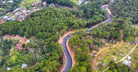 Lâm Đồng khẩn trương xử lý sự cố lún nứt đèo, an toàn giao thông đặt lên hàng đầu