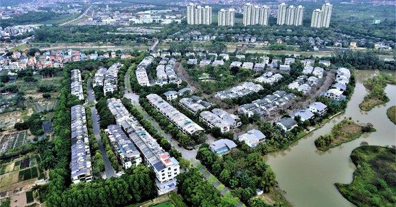 Lo sợ giá đất tăng, doanh nghiệp địa ốc đổ xô săn tìm quỹ đất