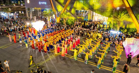 Hơn 50.000 người “cháy” hết mình cùng Lễ hội chiến thắng do Regal Group tổ chức tại Đồng Hới