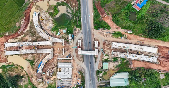 Đại công trường nút giao 885 ngày hơn 2.600 tỷ kết nối vào trục đường chính siêu sân bay lớn nhất Việt Nam