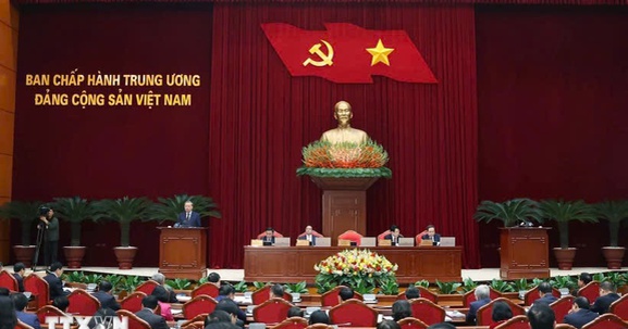 Ngày làm việc thứ nhất của Hội nghị Trung ương khóa XIII