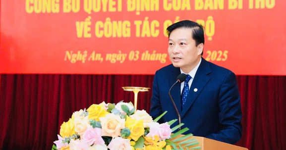 Ông Lê Hồng Vinh được bầu giữ chức Chủ tịch UBND tỉnh Nghệ An