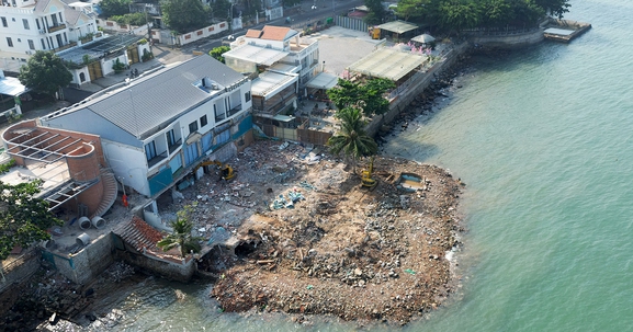 Vũng Tàu cưỡng chế tháo dỡ công trình lấn biển trái phép hơn 1.000m2