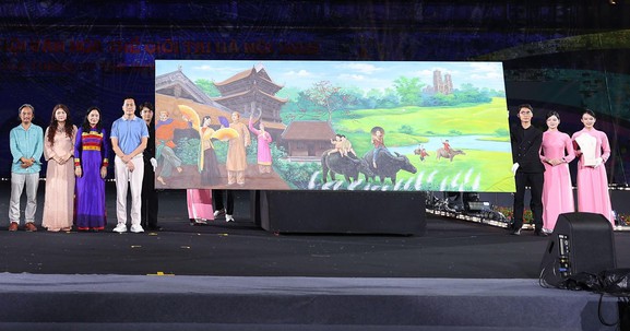 Hai tác phẩm của họa sĩ Ngô Bá Hoàng được đấu giá hơn 1,5 tỷ đồng để ủng hộ đồng bào vùng lũ