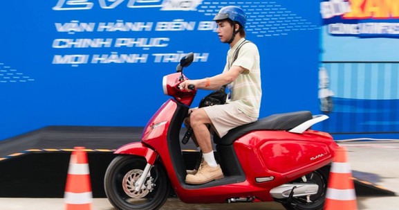 Chốt chọn VinFast Klara Neo, chủ xe Hà Nội khẳng định: “Thay đổi phương tiện, thay đổi cả lối sống”