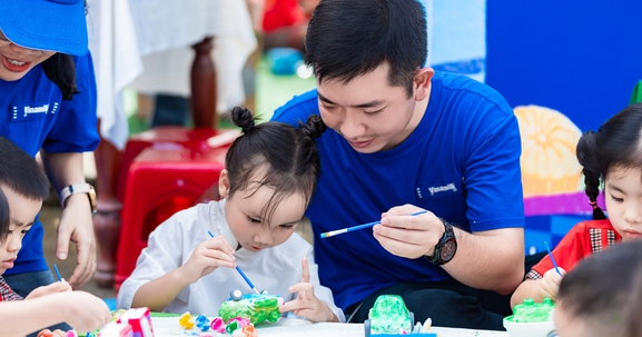 Vinamilk đồng hành mang Tết Trung thu đến hơn 10.000 trẻ em trên cả nước