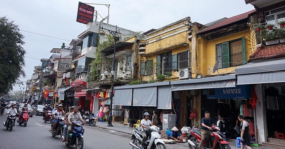 Giá nhà phố cổ Hà Nội lập kỷ lục mới, chạm 2 tỷ đồng/m2