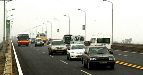 Hà Nội chi hơn 12 tỷ đồng sửa chữa hai đầu cầu Thăng Long