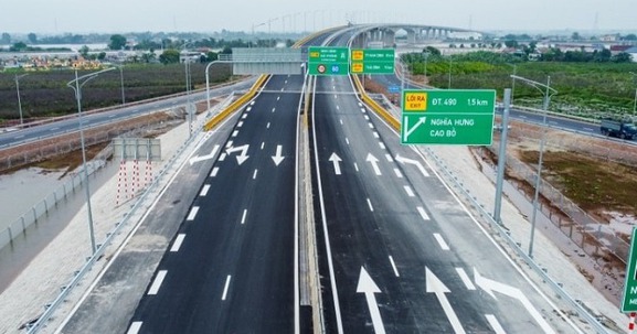 Cao tốc nằm ở cạnh đáy tam giác Đồng bằng sông Hồng sẽ hoàn thành vào năm 2026