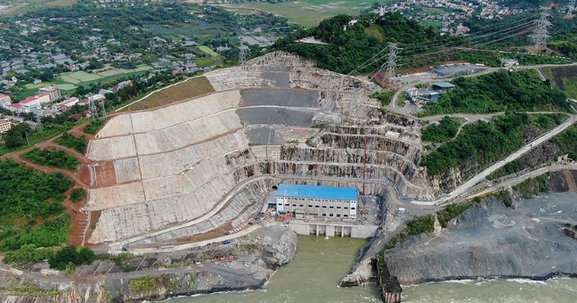 Công trình thủy điện mở rộng có quy mô lớn nhất Việt Nam chính thức đạt thêm cột mốc quan trọng