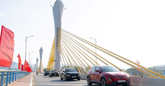 “Món hời” phân khúc B-SUV: VinFast VF 6 chinh phục cả chuyên gia quốc tế