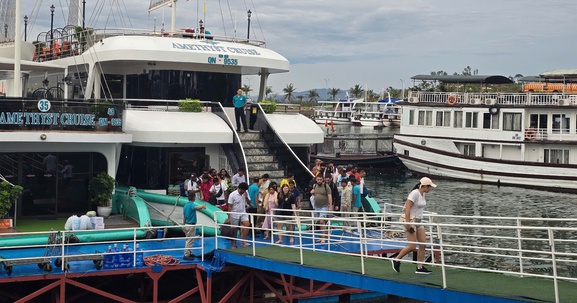 Quảng Ninh đặt mục tiêu đón 22 triệu lượt khách trong năm 2026