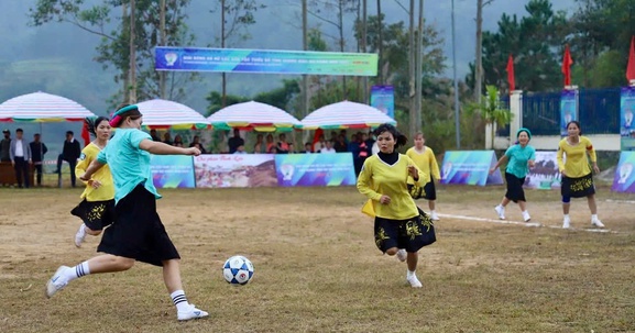 Quảng Ninh: Khai mạc Giải bóng đá nữ các dân tộc thiểu số