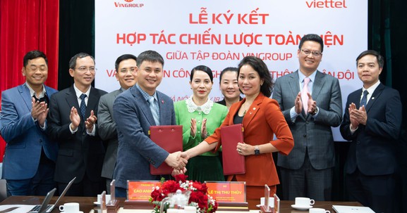 Vingroup và Viettel hợp tác toàn diện thúc đẩy chuyển đổi xanh và chuyển đổi số doanh nghiệp