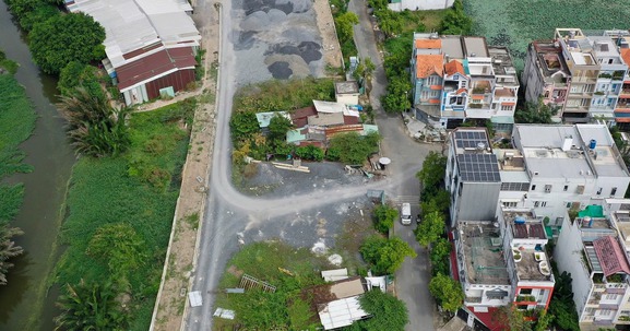 3 căn nhà 'án ngữ' giữa đường đòi bồi thường gấp 5-10 lần, dự án đường nối TP. HCM với các tỉnh miền Tây nguy cơ 'vỡ' tiến độ