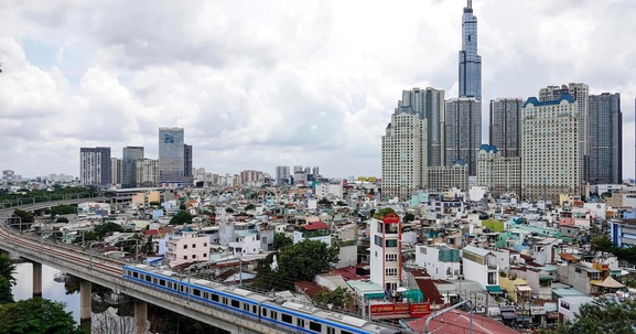 Thủ tướng đôn đốc bộ ngành, địa phương đẩy mạnh phân bổ và giải ngân vốn đầu tư công năm 2025
