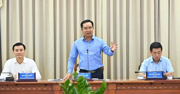 Chủ tịch UBND TP.HCM: Người đứng đầu phải cùng nhau hành động để đạt tăng trưởng 2 con số