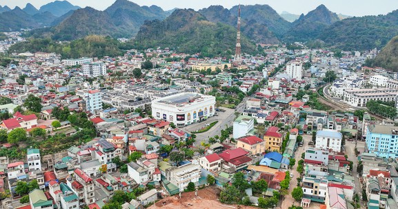 Khẩn trương xây dựng đề án tiếp tục sắp xếp bộ máy cấp tỉnh, huyện, xã