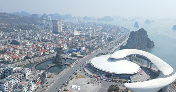 Quảng Ninh: Tăng mục tiêu GRDP, các địa phương triển khai như thế nào?