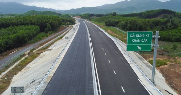 Chỉ 1 tháng nữa, tuyến cao tốc 12.000 tỷ mà Tập đoàn Sơn Hải cam kết bảo hành 10 năm sẽ ‘về đích’