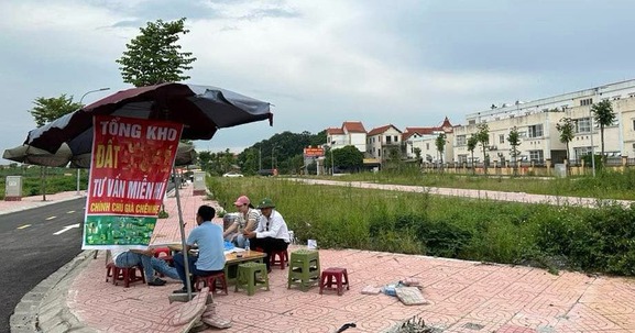 'Sốt đất ảo' trước tin đồn sáp nhập tỉnh thành, loạt địa phương cảnh báo