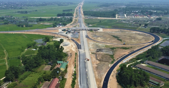Đúng dịp 30/4, Việt Nam có thêm 5 công trình giao thông trọng điểm đi vào hoạt động