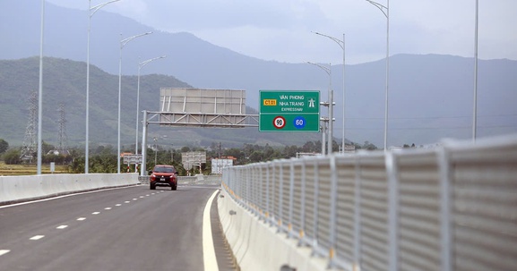 Chỉ vài ngày nữa, 70km trên cao tốc gần 12.000 tỷ do liên danh Sơn Hải thi công sẽ được đưa vào khai thác