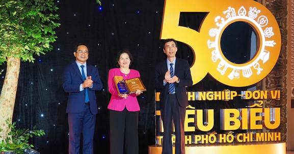 Đổi mới, tự chủ và quyết liệt - Điểm chung trong gần 50 năm phát triển của TP.HCM và Vinamilk