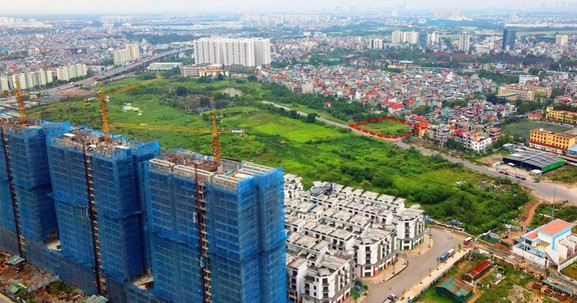 Mỗi ngày nhận 200 hồ sơ xin xác nhận để mua nhà ở xã hội, Hà Nội khuyến cáo người dân không nên vội