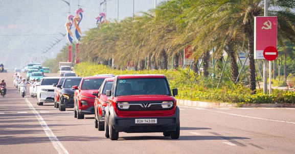 Trạm sạc khắp nơi, dịch vụ hậu mãi 5 sao: Lý do VinFast chinh phục khách hàng Việt