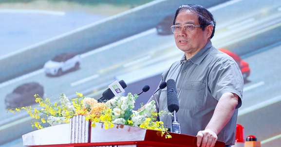 Thủ tướng dự lễ khởi công tuyến cao tốc huyết mạch qua Thái Bình, Nam Định