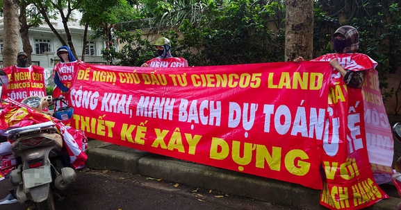 Mất quyền tự xây nhà ở khu đô thị Thanh Hà - Cienco5: Khách hàng bức xúc vì chủ đầu tư "ký hợp đồng một đằng, thực hiện một nẻo"